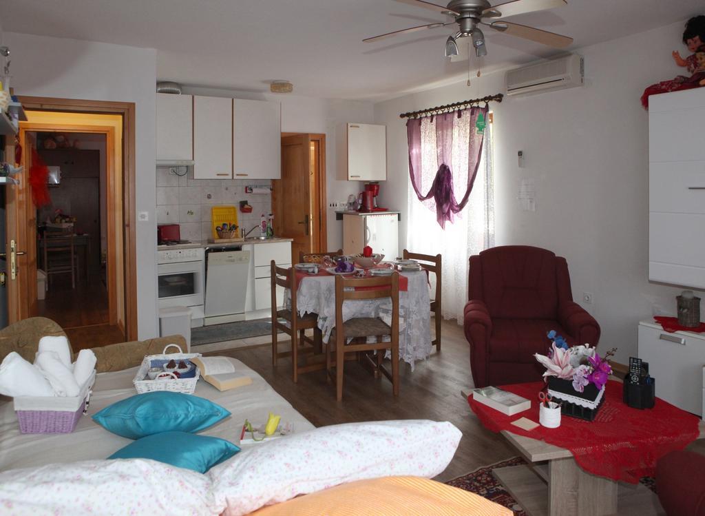 Apartments Adelita Пореч Экстерьер фото